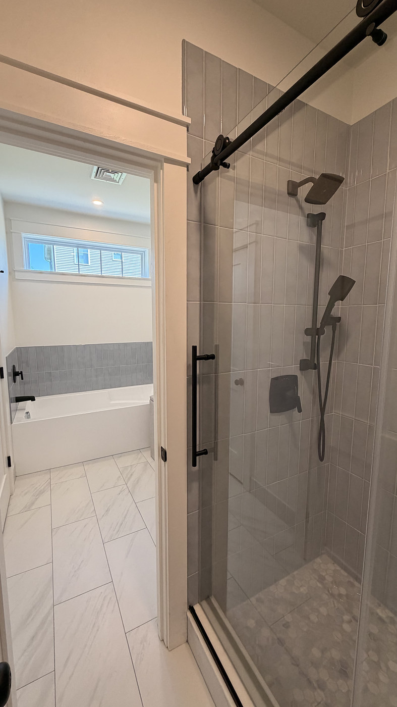 Bristol RI glass shower and tub