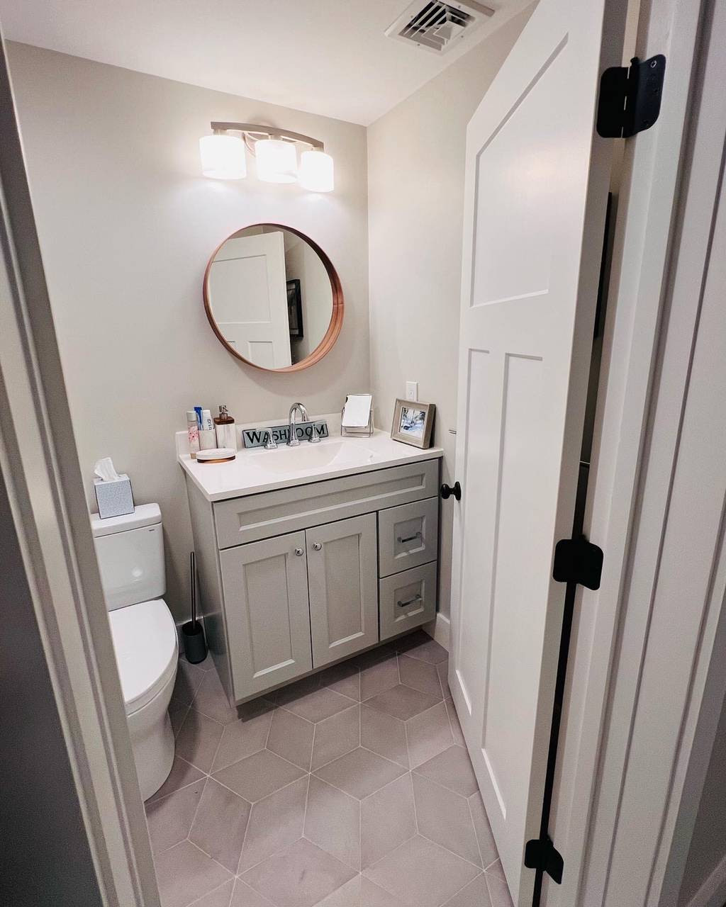 Double-vanity bath