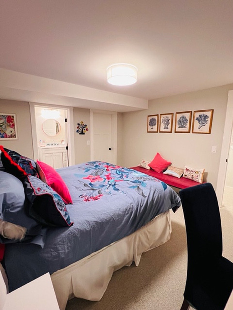 Bedroom suite