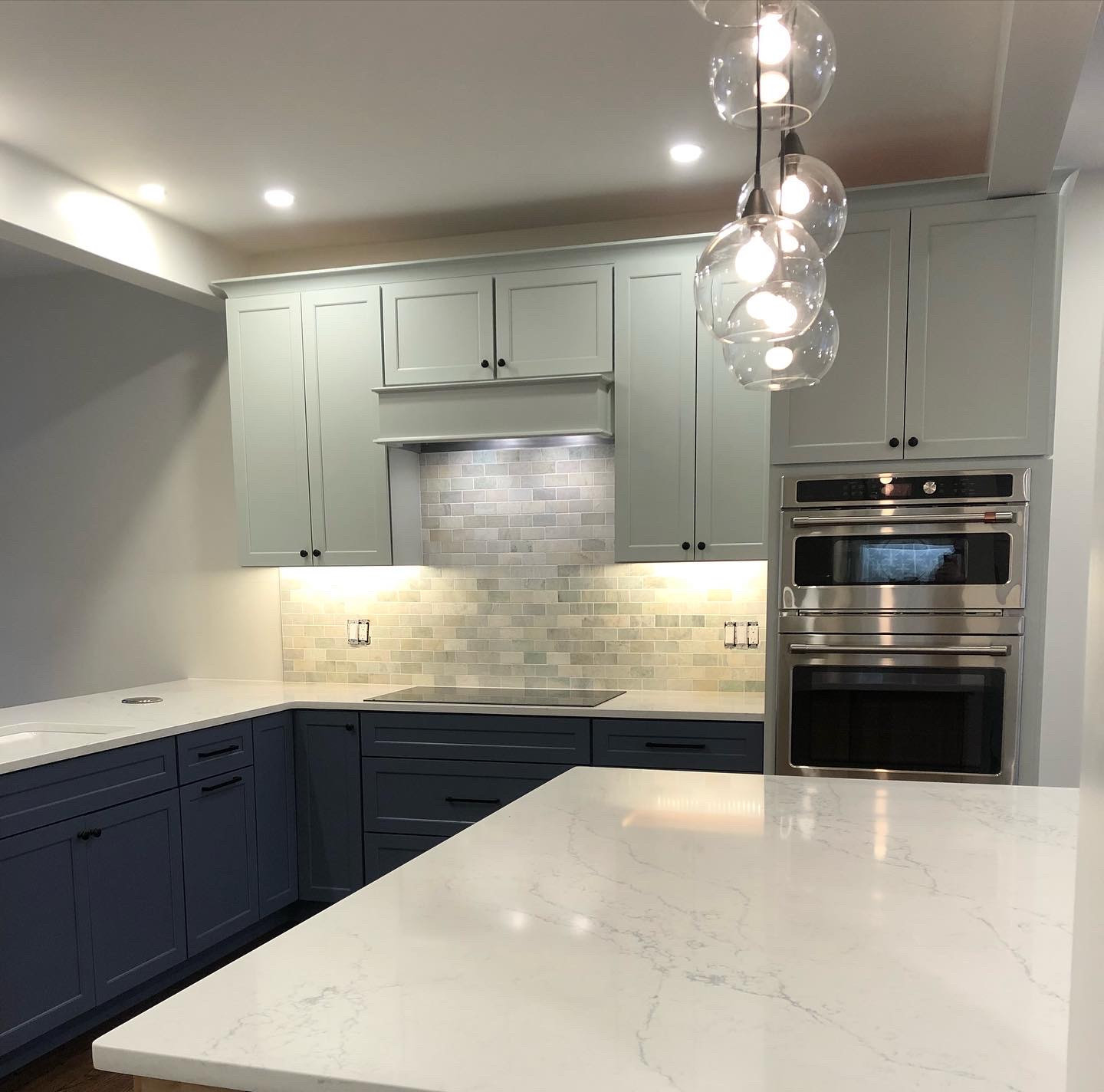 White and navy kitchen