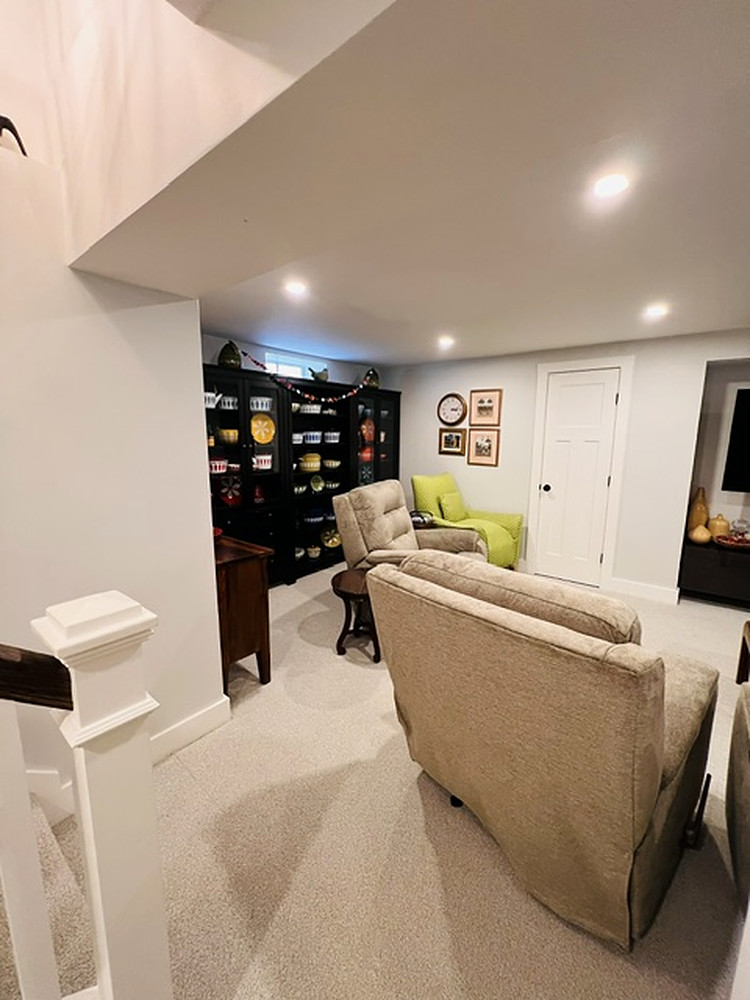 Finished lower-level living